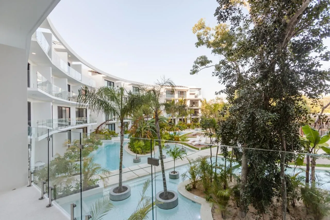 Your Place In Town With Pool, Coworking And Gym Located At Central Park Lagunas Tulum
