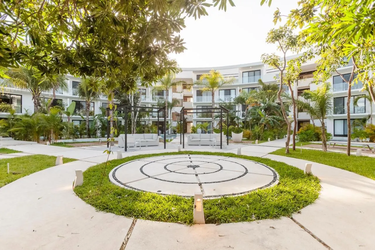 Your Place In Town With Pool, Coworking And Gym Located At Central Park Lagunas Tulum 0*,
